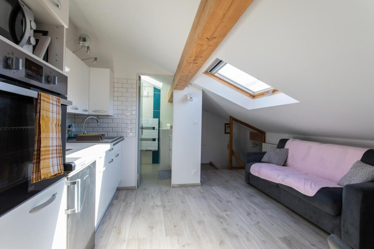 Le Coq Charmant Petit Studio En Centre Ville D'Амбрюн Екстериор снимка